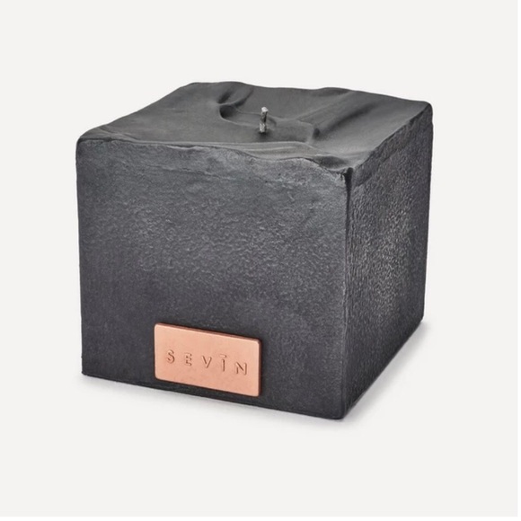 SEVIN LONDON Marble Black Luxury Scented Candle 270g with Candle Snuffer - Picture 8 of 11